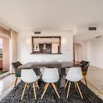 Magna Puerto Banus Family Only Lägenhet Marbella