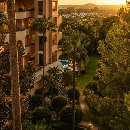 Magna Puerto Banus Family Only * Μαρμπέλλα