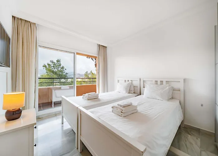 Magna Puerto Banus Family Only Апартаменты Марбелья